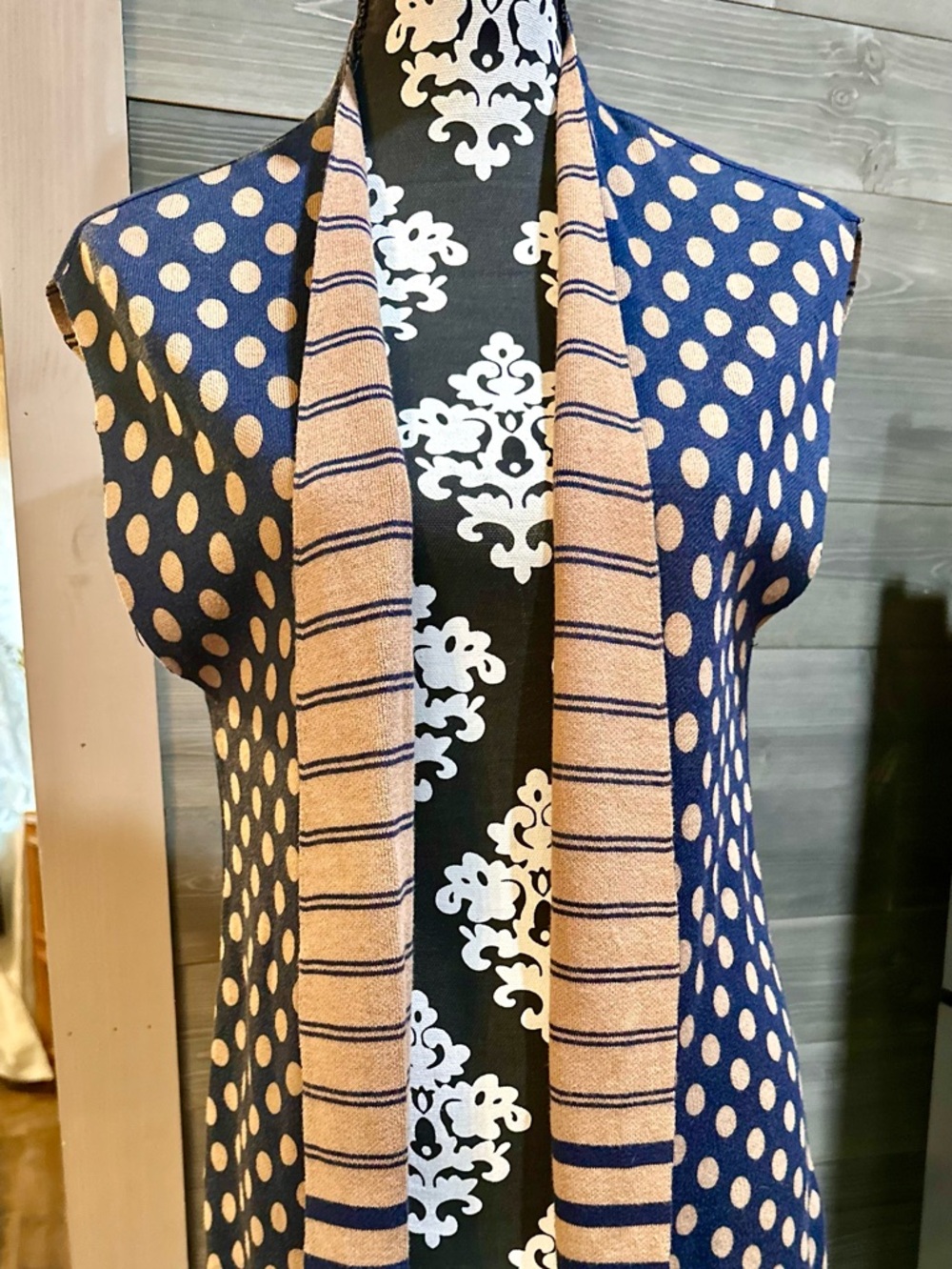 Chicos Blue/tan Polka Dot Knit Vest size medium